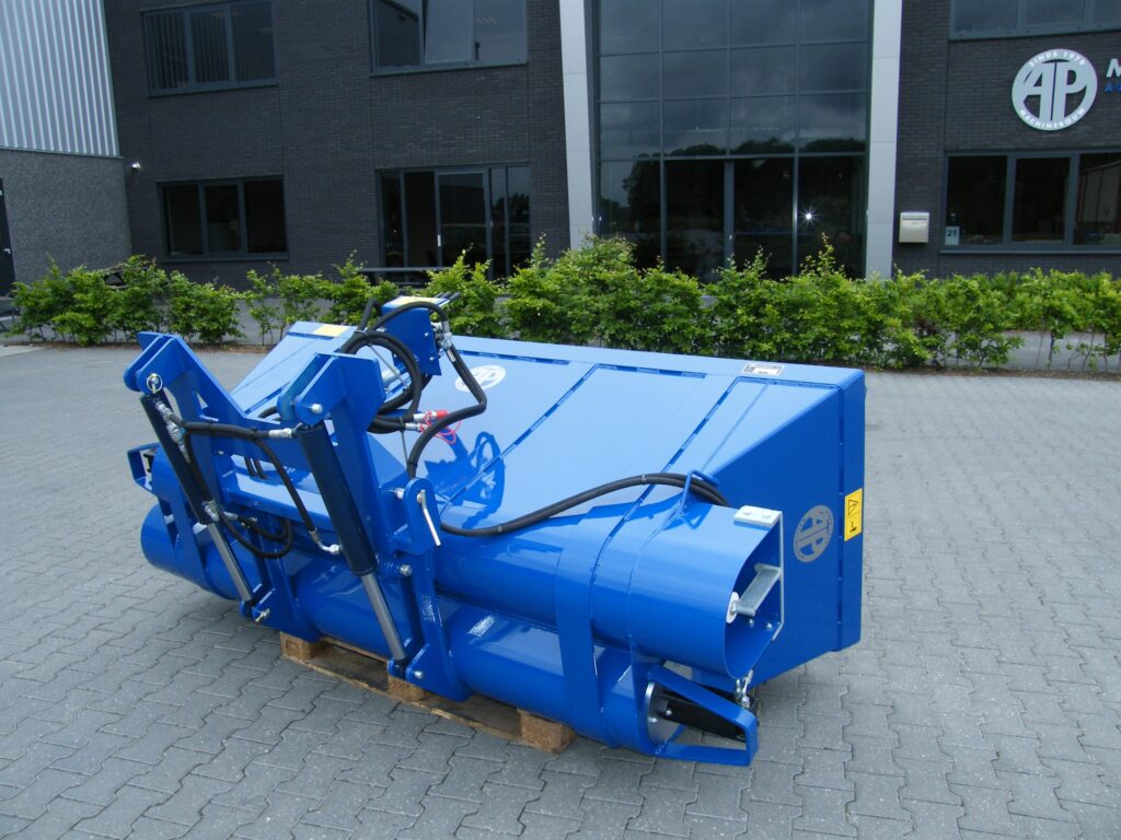 Auger buckets
