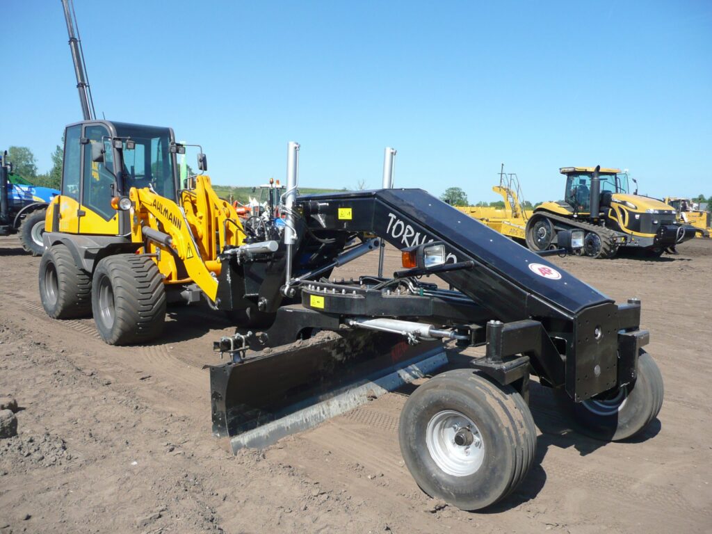 Attachment graders