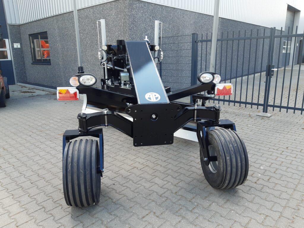 Attachment graders